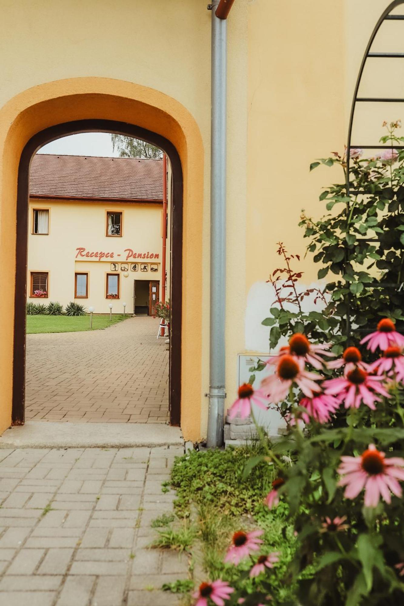 Sport - Relax Buky Hotell Františkovy Lázně Eksteriør bilde